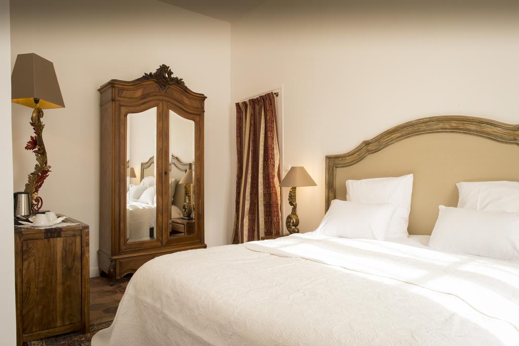 Aux Charmes De Maintenon Quarto foto