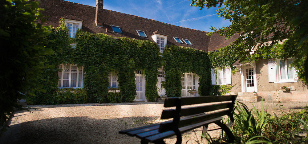 Aux Charmes De Maintenon Exterior foto